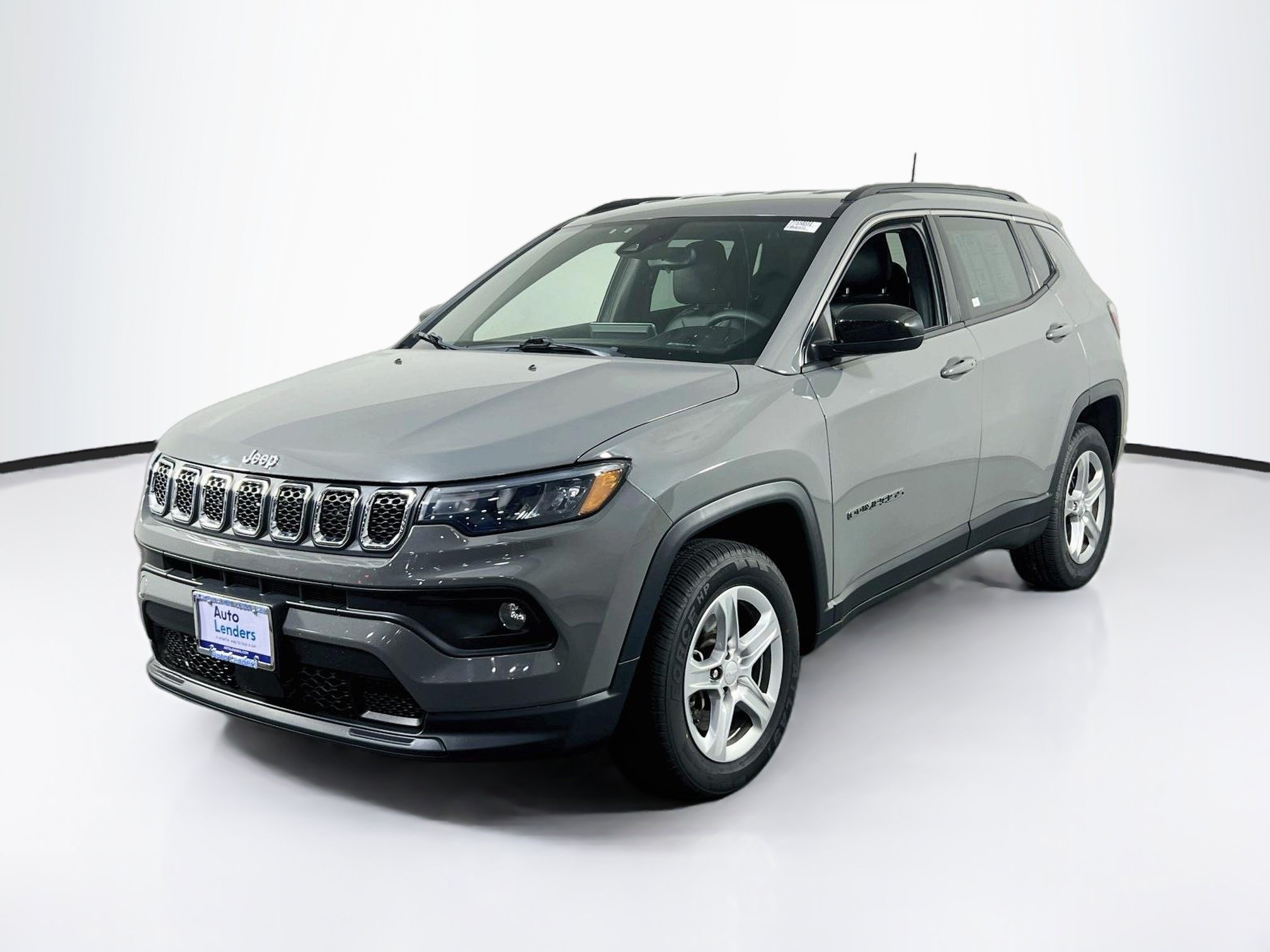 Used 2023 Jeep Compass Latitude AWD/4WD image 1