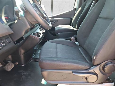 Used 2023 Mercedes-Benz Sprinter 2500 image 21
