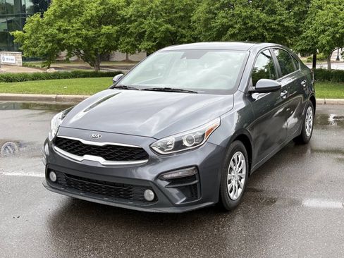Used 2020 Kia Forte Sedan FWD image 3