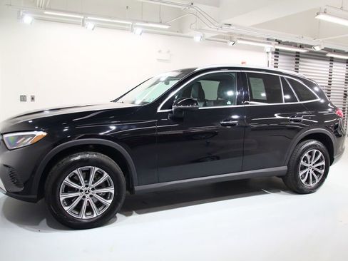Certified 2025 Mercedes-Benz GLC 300 image 15