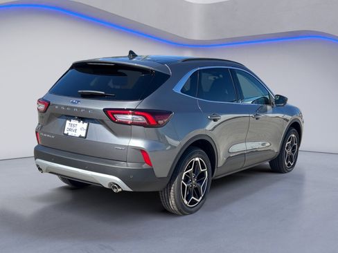New 2026 Ford Escape Platinum w/ Premium Technology Package image 9