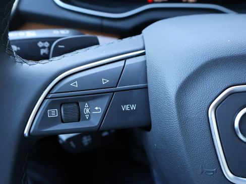 Used 2022 Audi Q5 2.0T Prestige image 32