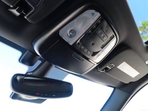 Used 2025 Dodge Durango GT image 35