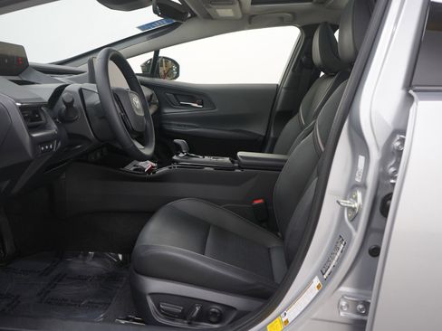 Used 2025 Toyota Prius Limited image 22