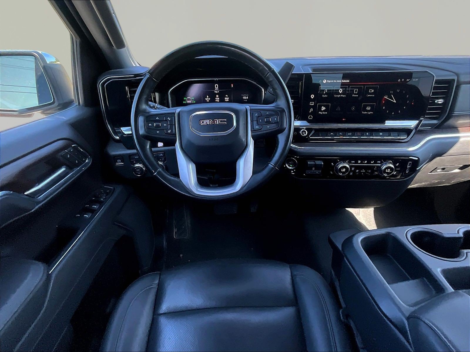 Used 2025 GMC Sierra 1500 SLT AWD/4WD image 9