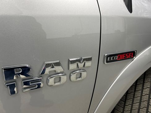 Used 2018 RAM 1500 Laramie w/ Convenience Group image 8