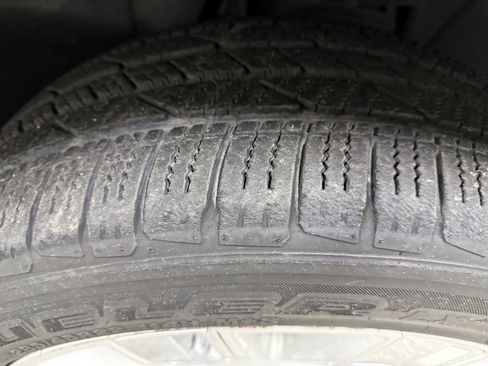 Used 2016 Cadillac Escalade ESV Platinum image 41