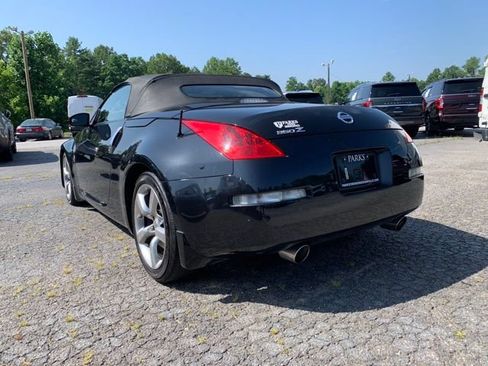 Used 2008 Nissan 350Z Touring RWD image 7