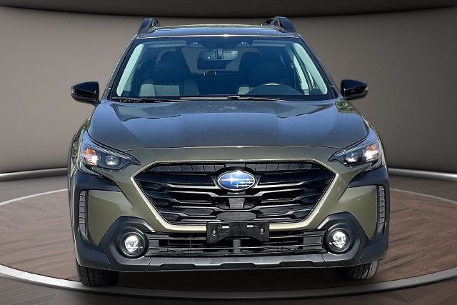 Used 2025 Subaru Outback Onyx Edition AWD/4WD image 3