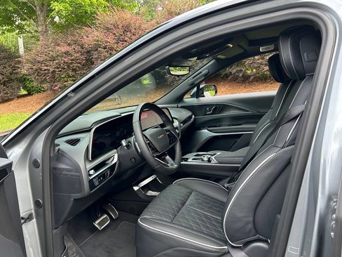 Used 2026 Cadillac Lyriq V w/ LPO, Floor Liner Package AWD/4WD image 40