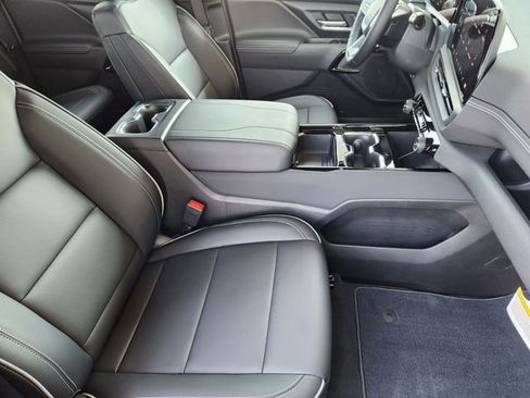 New 2026 Chevrolet Silverado EV LT AWD/4WD image 13