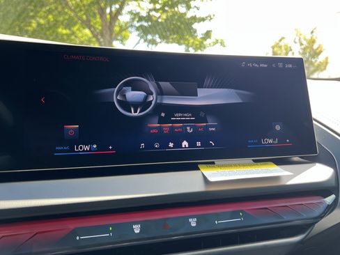 Used 2026 BMW X3 xDrive30 w/ Premium Package image 32