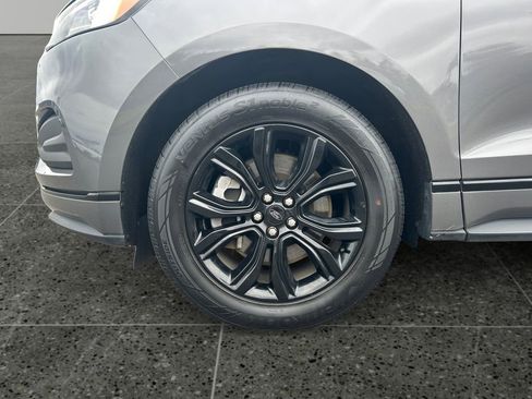 Used 2022 Ford Edge SE w/ Black Appearance Package AWD/4WD image 5