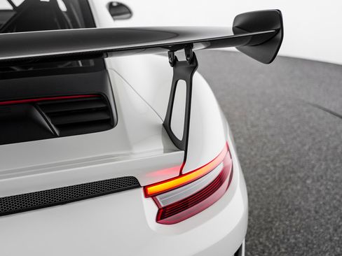 Used 2019 Porsche 911 GT3 RS RWD image 40