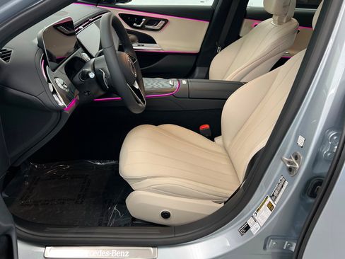New 2026 Mercedes-Benz E 450 4MATIC Sedan image 17