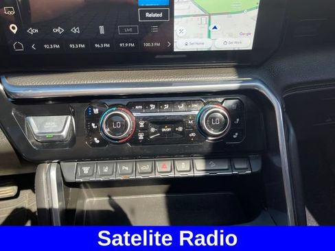 Used 2024 GMC Sierra 2500 Denali w/ Technology Package AWD/4WD image 18