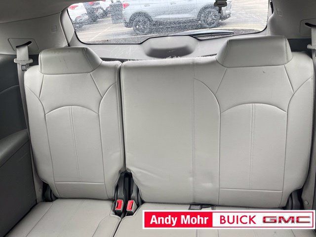 Used 2015 Chevrolet Traverse LT FWD image 41