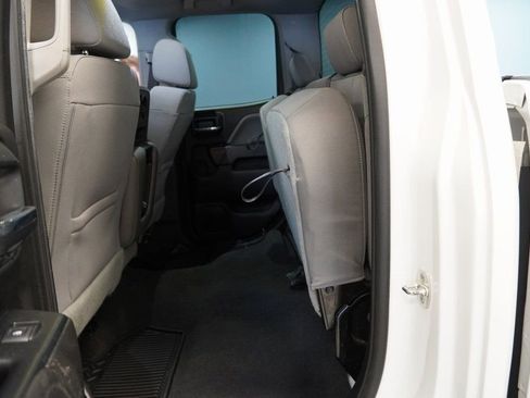 Used 2019 Chevrolet Silverado 1500 Custom w/ Custom Convenience Package image 24