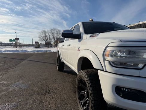 Used 2020 RAM 3500 Laramie image 15