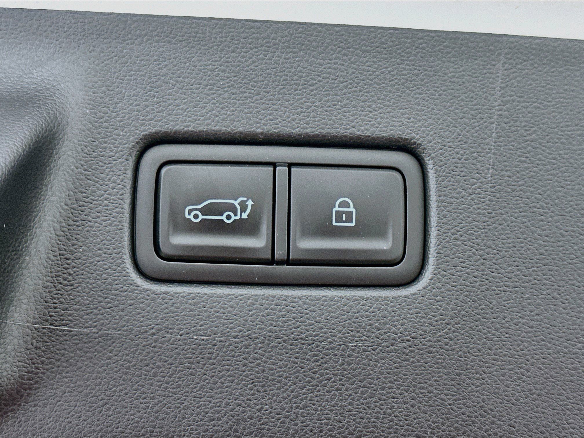Used 2026 Hyundai Santa Fe SEL AWD/4WD image 31
