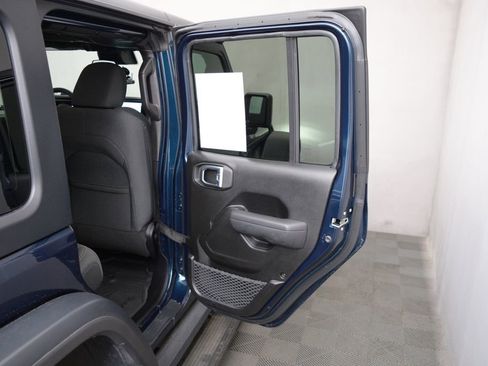 Used 2025 Jeep Wrangler Unlimited Sport AWD/4WD image 13