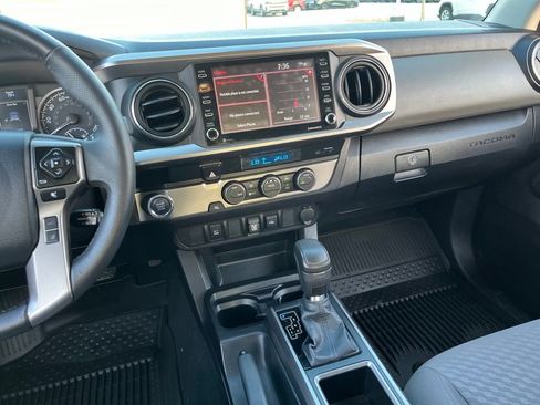 Used 2023 Toyota Tacoma SR5 RWD image 18