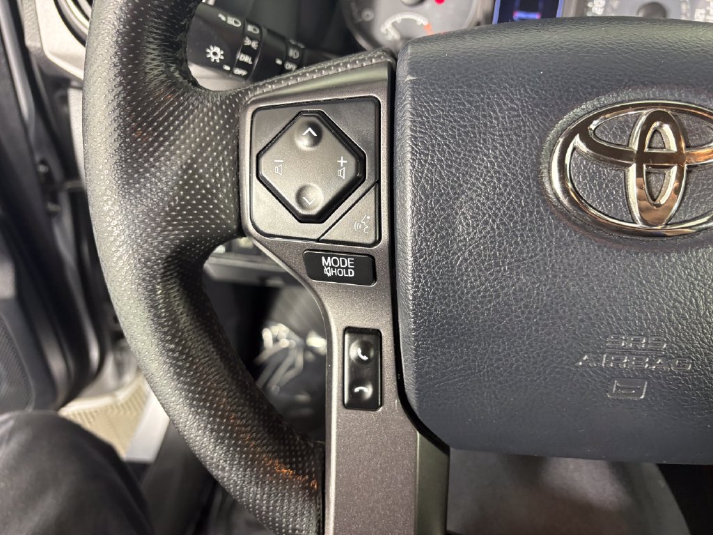 Used 2019 Toyota Tacoma TRD Sport w/ Technology Package AWD/4WD image 22