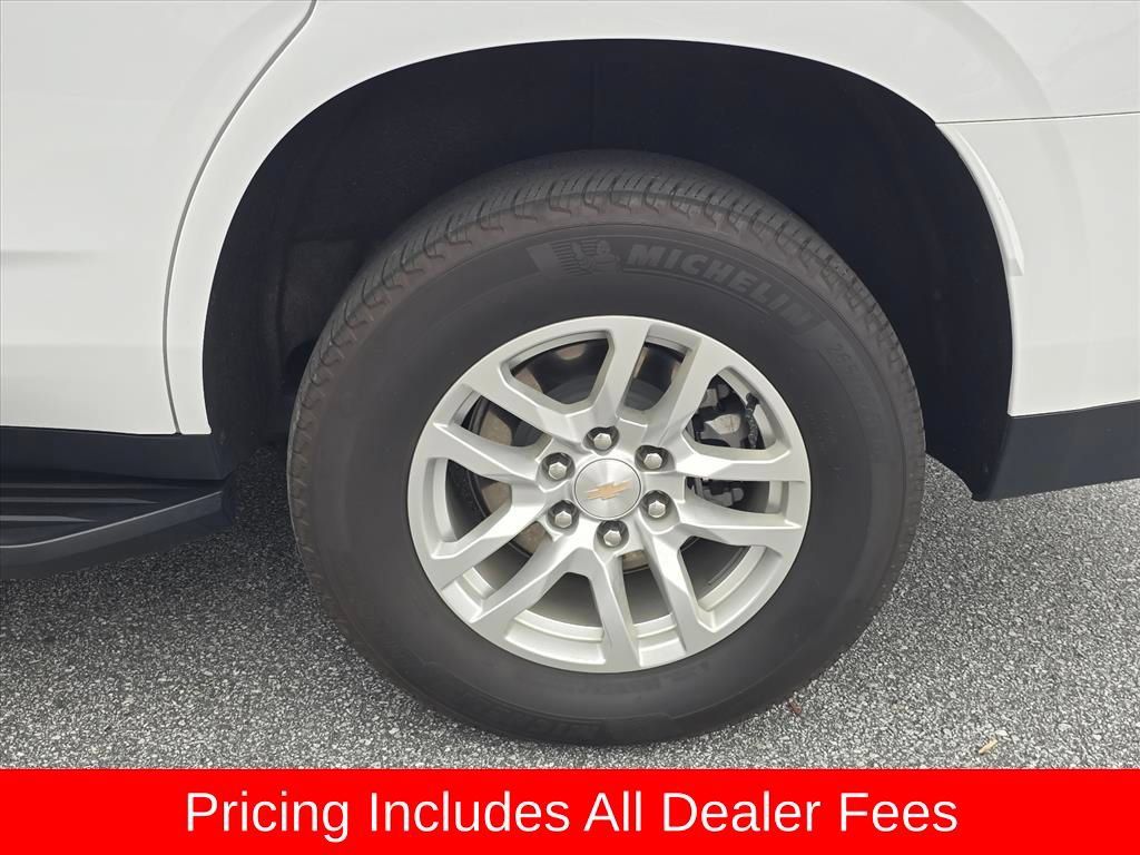 Used 2024 Chevrolet Tahoe LT w/ Luxury Package AWD/4WD image 15