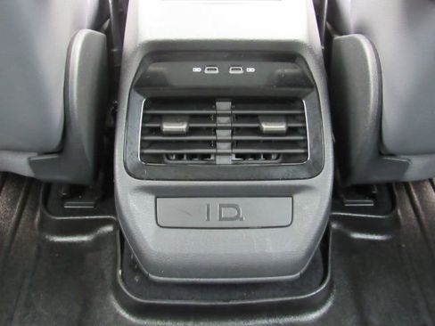 Used 2022 Volkswagen ID.4 Pro S image 30