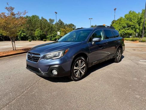 Used 2018 Subaru Outback 2.5i Limited image 1
