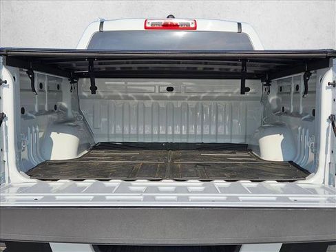Used 2021 Chevrolet Colorado LT RWD image 6