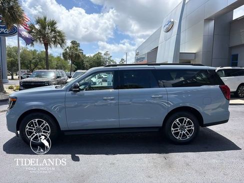 New 2026 Ford Expedition Max Active RWD image 4