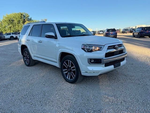 Used 2022 Toyota 4Runner Limited AWD/4WD image 7