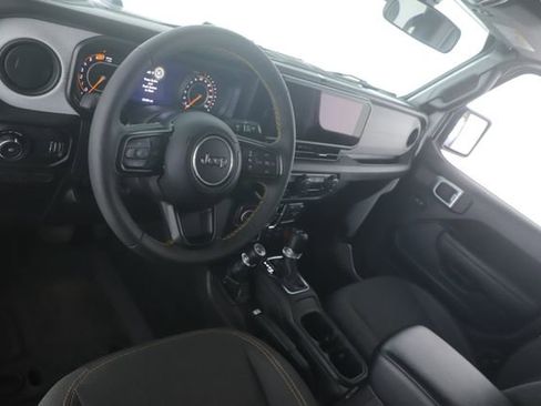 Used 2024 Jeep Wrangler Unlimited Sport AWD/4WD image 14