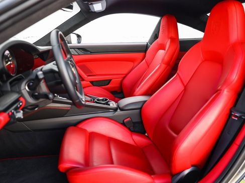 Used 2022 Porsche 911 GT3 image 52