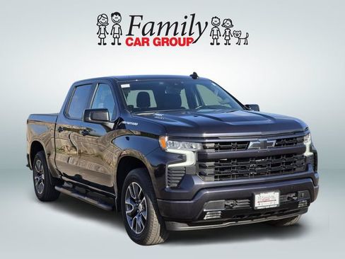 Used 2024 Chevrolet Silverado 1500 RST RWD image 2