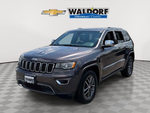 Used 2017 Jeep Grand Cherokee Limited AWD/4WD image 5