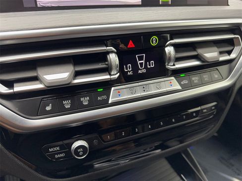 Used 2024 BMW X3 sDrive30i w/ Convenience Package image 67