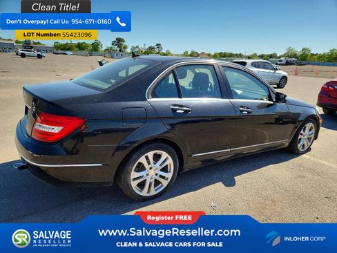 Used 2013 Mercedes-Benz C 250 Sedan image 4