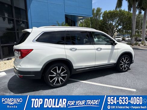 Used 2019 Honda Pilot Touring image 9