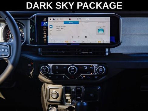 New 2025 Jeep Gladiator Sport image 14