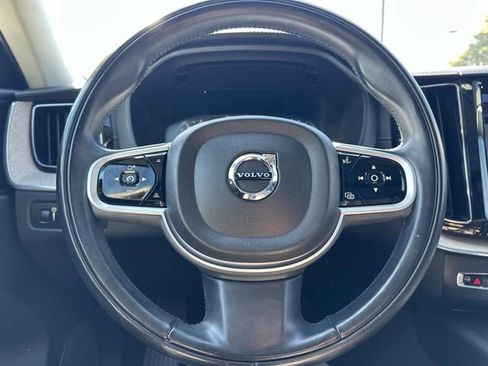 Used 2021 Volvo XC60 T5 Inscription AWD/4WD image 20