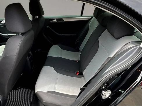 Used 2018 Volkswagen Jetta S w/ Cold Weather Package FWD image 24