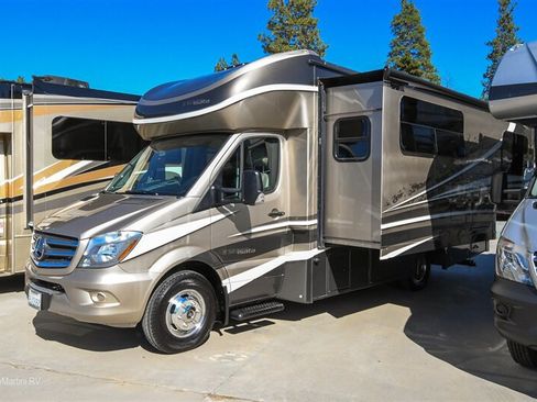 Used 2018 Mercedes-Benz Sprinter 3500 image 1