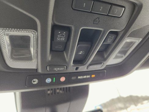 Used 2024 Chevrolet Silverado 2500 High Country w/ High Country Premium Package image 57