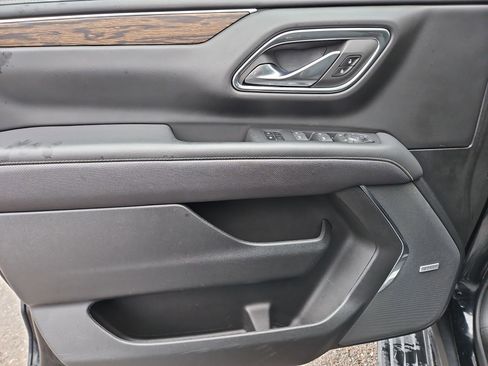 Used 2023 Chevrolet Tahoe Premier image 13