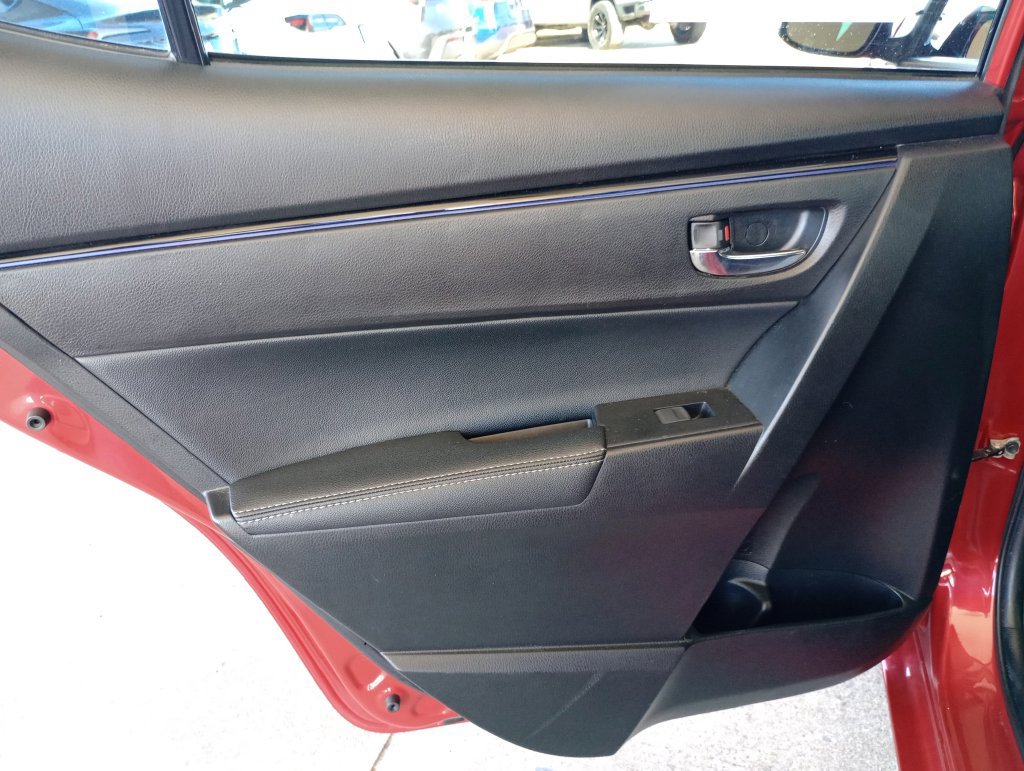 Used 2019 Toyota Corolla XSE FWD image 28