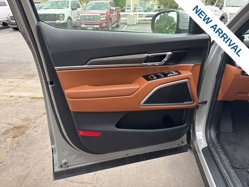 Used 2025 Kia Telluride EX X-Line AWD/4WD image 18