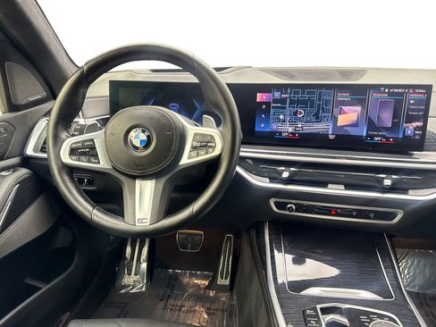 Used 2023 BMW X7 xDrive40i w/ M Sport Package AWD/4WD image 58