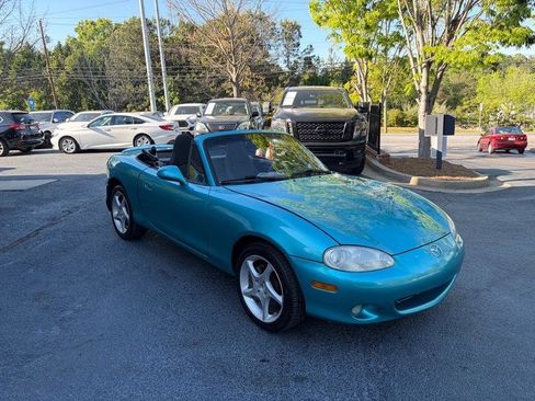 Used 2003 MAZDA MX-5 Miata RWD image 17